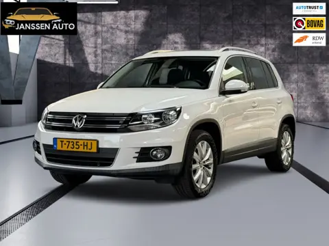 Volkswagen Tiguan 1.4 TSI Comfort&Design | Pano | Navi | Climate | Alcantara | Goed onderhouden