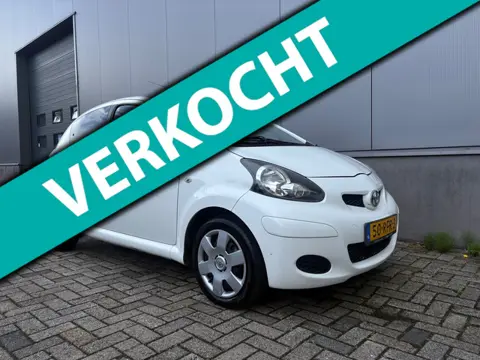 Toyota Aygo 1.0-12V Dynamic|Airco|NAP|Elektrisch pakket