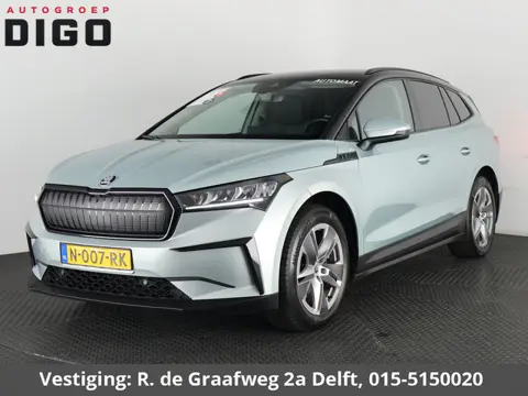 Skoda Enyaq iV 60 Two-Tone 400 km actieradius! | Navigatie | Parkeersensoren | Privacy Glass |