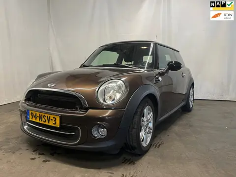 Mini 3-Deurs 1.6 Cooper Chili - Front Schade - Koppakking Defect