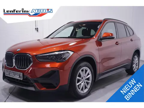 BMW X1 sDrive18i Executive Edition NAP Navi Led koplampen Head-up Trekhaak Camera PDC v+a