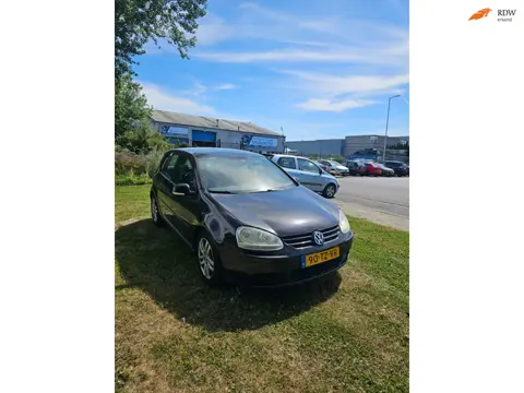 Volkswagen Golf 1.6 Optive 4