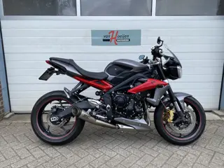 Triumph STREET TRIPLE R ABS (bj 2013)