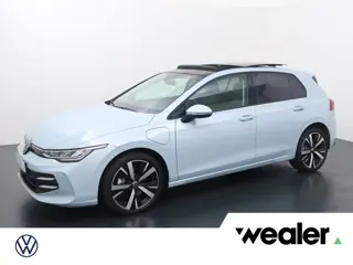 Volkswagen Golf 1.5 eHybrid Life Edition | 204 PK | SoH100% |  Automaat | Panoramadak | Adaptive cru