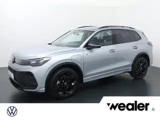 Volkswagen Tiguan 1.5 eHybrid R-Line Business | 204 PK | SoH 100% | Trekhaak wegklapbaar | Adaptive 