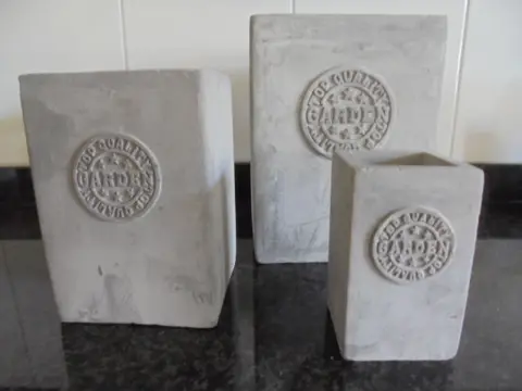 BLOEMPOT KUBUS GARDEN BETON LOOK 3 DLG Nieuw