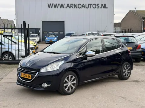 Peugeot 208 1.2 VTi Allure 5-DEURS, 150.673 KM NAP, AIRCO(CLIMA), CRUISE CONTROL, PARKEERSENSOREN, B