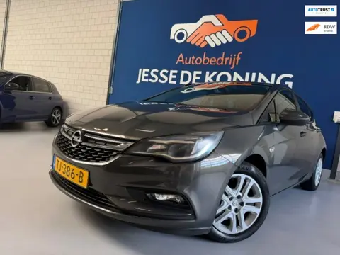 Opel Astra 1.4 Turbo S/S / bj.2016 / 5 deurs / kleur: grijs / carplay / navigatie / climate/ NAP met