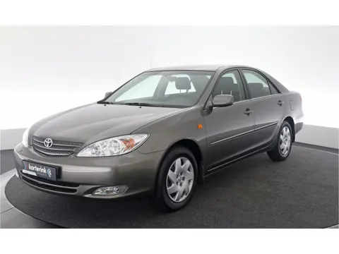 Toyota Camry 2.4-16V VVT-i Linea Luna (bj 2004)