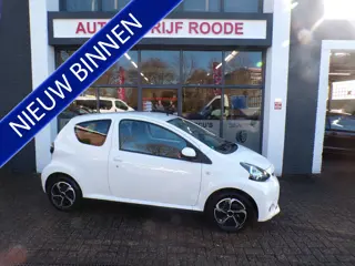 Toyota Aygo 1.0 VVT-i White Edition LED,GOED ONDERHOUDEN !