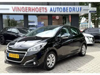 Peugeot 208 Benzine 1.200 Luxe 5-Deurs * Navigatie * Airco * Trekhaak * DAB Radio * Cruise Control *