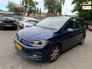 Volkswagen Touran 1.4 TSI Highline / bj.2017 / kleur: blauw / climate / sportvelgen /airco / NAP met