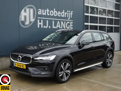 Volvo V60 Cross Country 2.0 B5 AWD Ultimate (bj 2021)