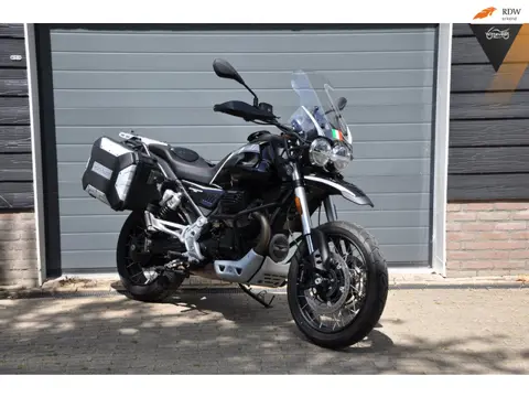 Moto Guzzi V85 TT Travel Mooie en complete motor!
