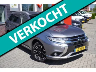 Mitsubishi Outlander 2.0 PHEV / 360 Camera / Leder / Stuur en stoelverwarming