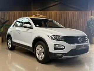 Volkswagen T-Roc 1.5 TSI Style climat/cruise control en navigatie