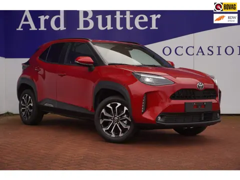 Toyota Yaris Cross 1.5 Hybrid 130 Dynamic / stoel&stuurverw/Comfortpack / NIEUW / Emotional Red prem