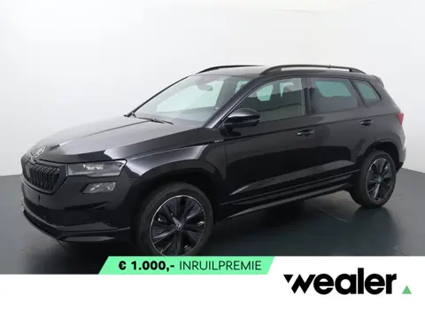 Škoda Karoq Sportline Business 1.5 TSI 150 PK DSG | Automaat | Trekhaak | Sportline lounge interieur