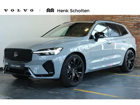 Volvo XC60 2.0 T6 Plug-in hybrid AWD Ultra Black Edition | Luchtvering | Harman Kardon Premium Audio