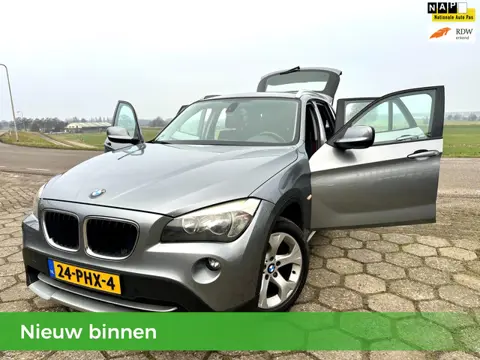 BMW X1 18i 5D NAP Airco Navi Scherm Trekhaak Velgen Nieuwe APK