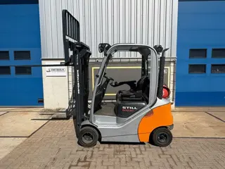 VS-22938 Triplex LPG heftruck Still RX70-20T