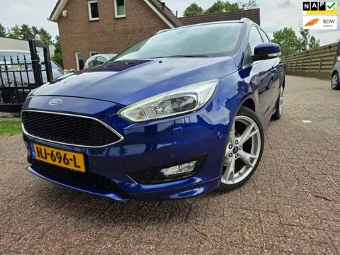 Ford Focus Wagon 1.0 Titanium Edition, Clima, PDC, Stoel verw, Stuur verw