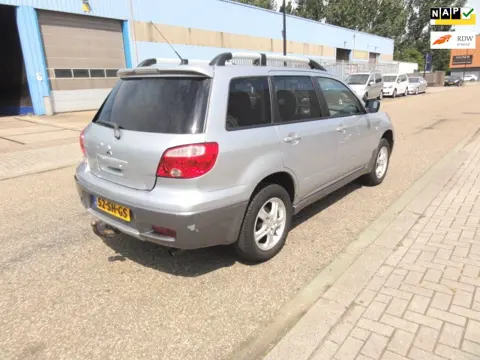Mitsubishi Outlander 2.0 Invite plus NAPAirco APK 03/07/2027