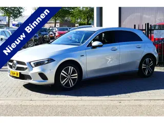 Mercedes-Benz A-Klasse 250 e Carplay/Android, Navi, Clima, StoelVerw, Full Led, Haak 1600kg