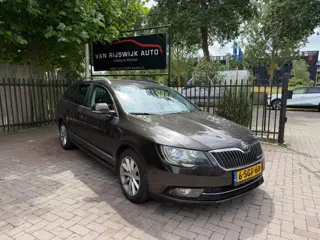 Skoda Superb Combi 1.6 TDI Ambition Business Xenon Clima EX BPM