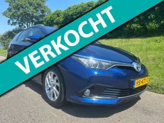 Toyota Auris Touring Sports 1.8 Hybrid Aspiration - Navi - Camera - Goed onderhouden
