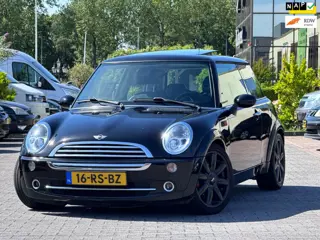 Mini 3-Deurs 1.6 Cooper Chili | Panoramadak | Automaat | Airco | Cruise control | 2 sleutels | 16 in
