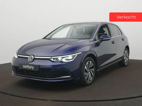 Volkswagen Golf 1.4 eHybrid Style Automaat - HUD - Navigatie - Stoelverwarming - LED - ACC - Ergo-Ac