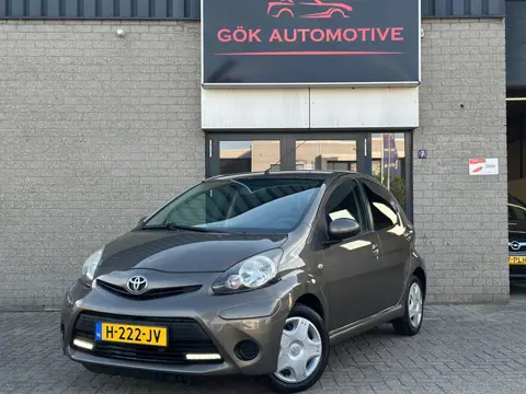 Toyota Aygo 1.0 VVT-i Access / Airco / Facelift / LED / 5 Deurs / Bluetooth