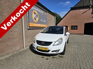 Opel Corsa 1.4-16V Edition (bj 2009)