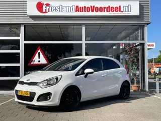 Kia Rio 1.2 CVVT World Cup Edition /Cruise/Clima/Leder/Parkeersensoren/Trekhaak/2014/