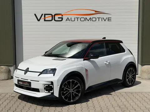 Renault 5 comfort range iconic cinq 52 kWh SOH 99% / Snellader / Navigatie / 18" / Harman Kardon / A