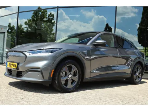 FORD MUSTANG MACH-E RWD 75 KWH SOH 95% | B&O | 360 CAMERA | CARPLAY | WINTERPACK | LEDER | DODEHOEK 