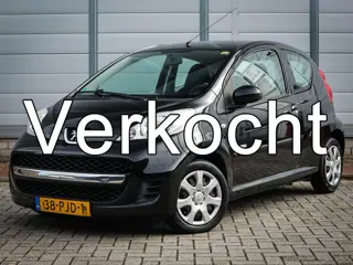 Peugeot 107 1.0-12V Millesim 200 | Airco | Toerenteller | Centrale vergrendeling | Audio |
