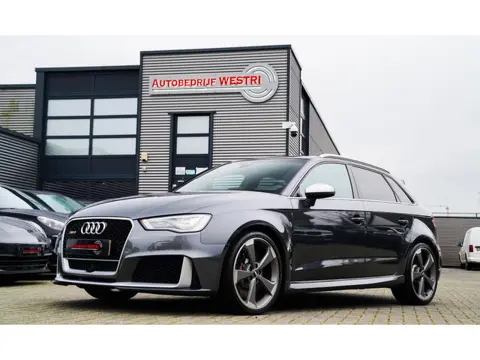 Audi RS3 Sportback 2.5 TFSI RS 3 quattro Pro Line Plus | FABRIEKSNIEUW DOOR STIPT | Panorama | Carbo
