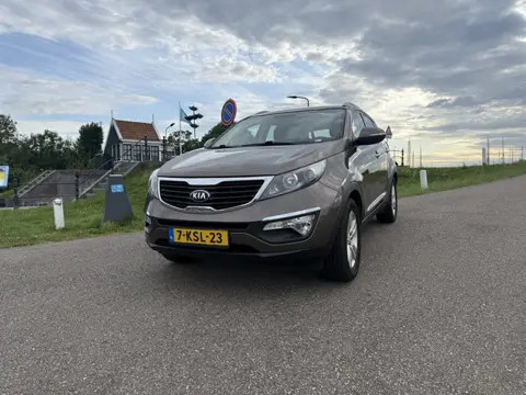 Kia Sportage 1.6 GDI 20th Anniversary bj septemerber2013/parkeersensoren/historie bekend