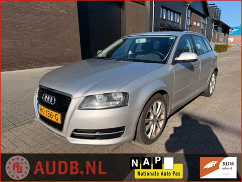Audi A3 Sportback 1.6 TDI Attraction | 5 DEURS| 17 INCH|CLIMA|CRUISE CONTROL|