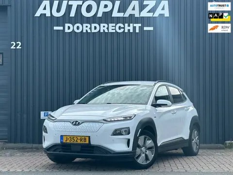 Hyundai Kona EV Premium 64 kWh| SOH 100% | WARMTEPOMP | FASE 3 |