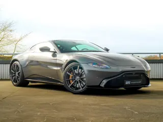 Aston Martin Vantage 4.0 V8