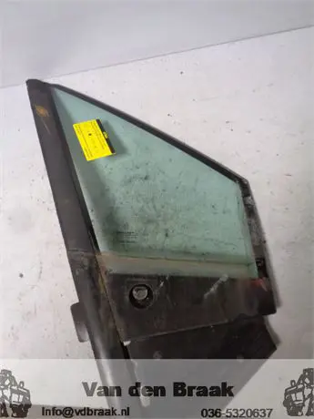 Peugeot 306 Cabriolet 1997-2003 Scheerruit rechts voor