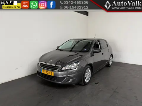Peugeot 308 1.2 PureTech Blue Lease Executive. Pano+Trekhaak!