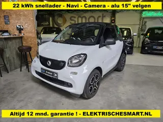 Smart Fortwo EQ Comfort - 22 kWh snellader - Camera - Navi - Android Auto - Airco - 12 mnd. garantie