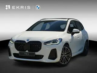 BMW 2 Serie Active Tourer 220i | M Sportpakket | Panoramadak | Trekhaak | Harman Kardon | Driving As