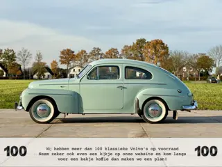 Volvo PV 444 Charmante pistache klassieker met whitewalls