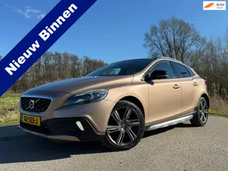 Volvo V40 Cross Country 2.5 T5 254 PK AWD Automaat Panoramdak BLIS Leder Memory Premium Sound Trekha