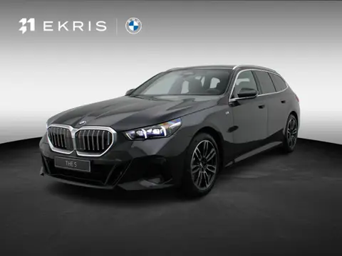 BMW 5 Serie Touring 520i | M Sportpakket | Panoramadak | Harman Kardon | Trekhaak | Driving Assistan